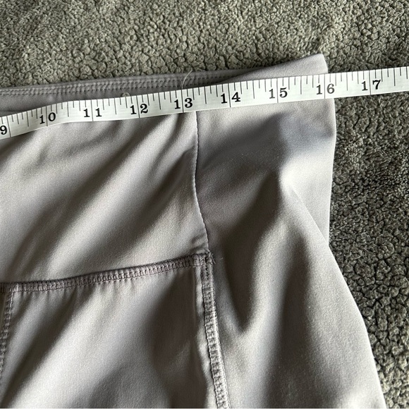 Bundle of Gray and Black Activewear, Gym, Running Leggings Set with Pockets - Picture 5 of 13